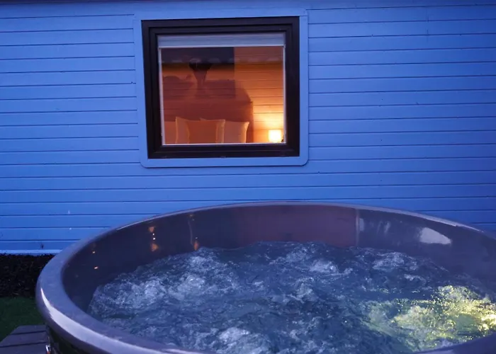 West Wicklow Glamping With Hot Tub