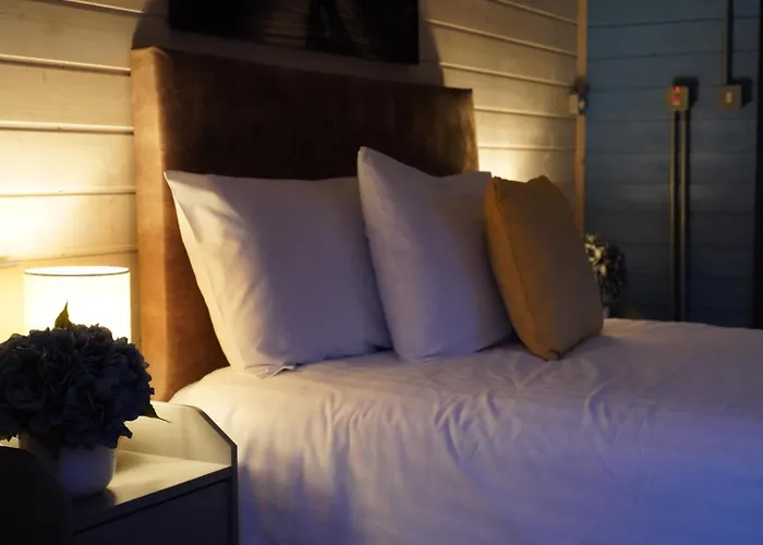 West Wicklow Glamping With Hot Tub